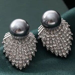 Gray Pearl & Rhinestone Studded Earrings. NWT
